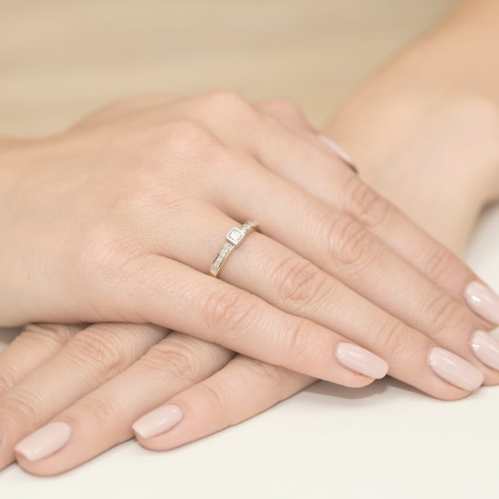 DIAMENTY Pierścionek W-327