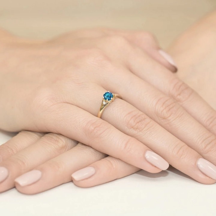 DIAMENTY Pierścionek W-76